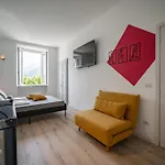 Renzo & Lucia Lakefront With Stunning Views Of