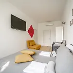 Renzo & Lucia Lakefront With Stunning Views Of Apartment Malgrate