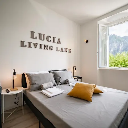 Renzo & Lucia Lakefront With Stunning Views Of Apartment Malgrate