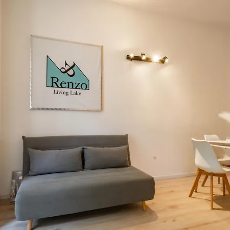 Renzo & Lucia Lakefront With Stunning Views Of Malgrate