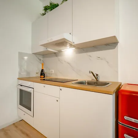 شقة Renzo & Lucia Lakefront With Stunning Views Of