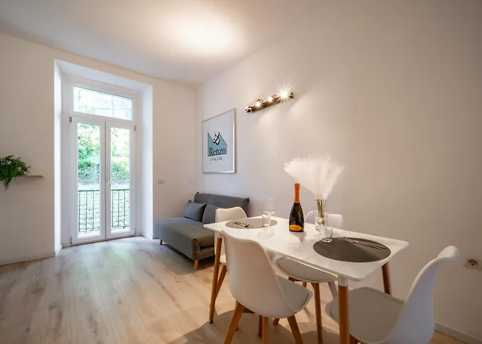 Renzo & Lucia Lakefront With Stunning Views Of Appartement *