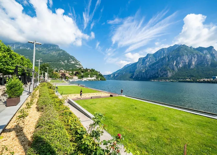 Renzo & Lucia Lakefront With Stunning Views Of Malgrate