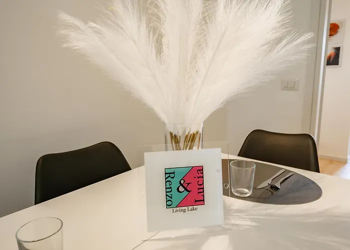 Renzo & Lucia Lakefront With Stunning Views Of Apartment