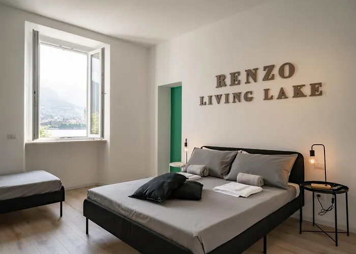 Renzo & Lucia Lakefront With Stunning Views Of *