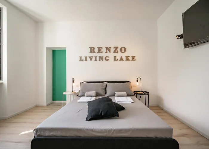 Renzo & Lucia Lakefront With Stunning Views Of Malgrate